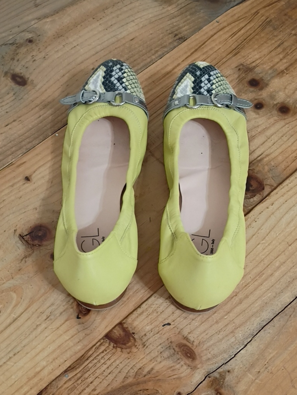 AGL Monika Yellow Python Cap Toe Ballet Flat Size 42 Made in Italy - Picture 5 of 9